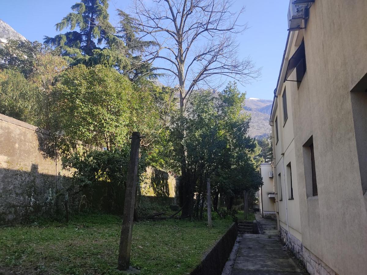 Apartment Oaza Kotor Extérieur photo