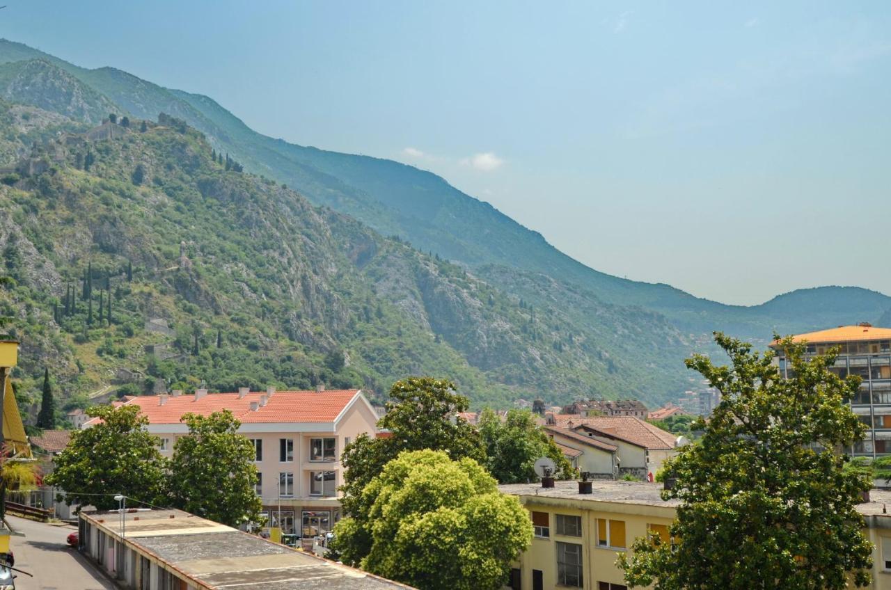 Apartment Oaza Kotor Extérieur photo